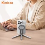 هولدر رو میزی و سه پایه مگنتی مکدودو MCDODO Triangle Foldable Magnetic Phone Stand TB-6210
