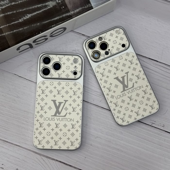 قاب گوشی طرح Louis Vuitton مدل Luxury White Lens – محافظ لنزدار سفید ایفون